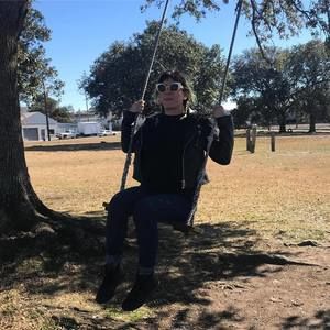 Meet your Posher, Dani